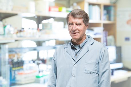 Salk Professor Dave Schubert