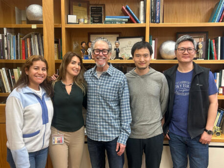 Jocelyn Torres (left), Benan Pelin Sermikli (center left), Ronald Evans (center), Sihao Liu (center right), and Weiwei Fan (right), and team discovered that the protein FGF1 acts as a circadian timekeeper for liver fat secretion, informing future therapeutic strategies for metabolic and liver diseases.