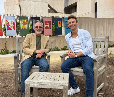 Gerald Shadel (left) and Matthew Donnelly (right) found that placing mitochondria under stress during development protects the adult heart from chemotherapy toxicity in mice and uncovered the cellular signaling mechanism behind this beneficial adaptive response. Gerald Shadel (left) and Matthew Donnelly (right) found that placing mitochondria under stress during development protects the adult heart from chemotherapy toxicity in mice and uncovered the cellular signaling mechanism behind this beneficial adaptive response.